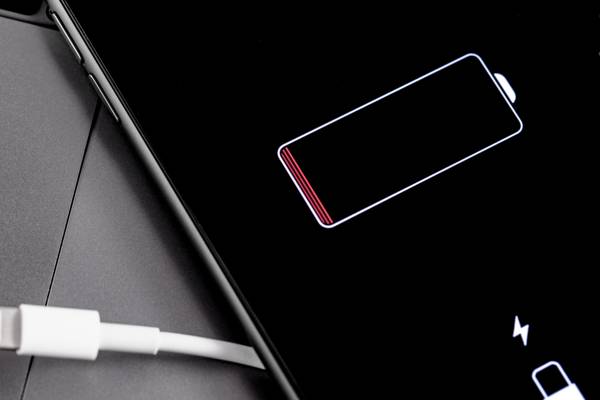This-iPhone-hack-helps-your-battery-last-longer-and-barely-any-people-know-about-it